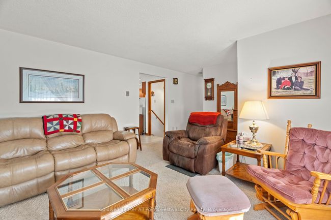 305 Warren St, House other with 4 bedrooms, 2 bathrooms and 4 parking in Goderich ON | Image 9