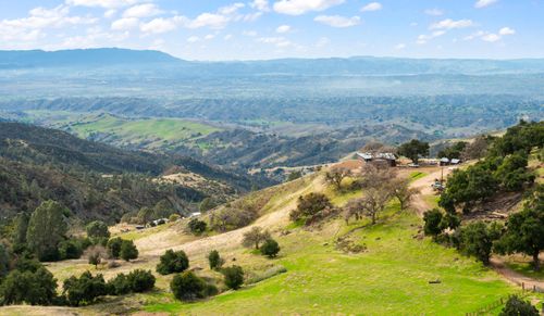 9000 Figueroa Mountain Rd, LOS OLIVOS, CA, 93441-4580 | Card Image