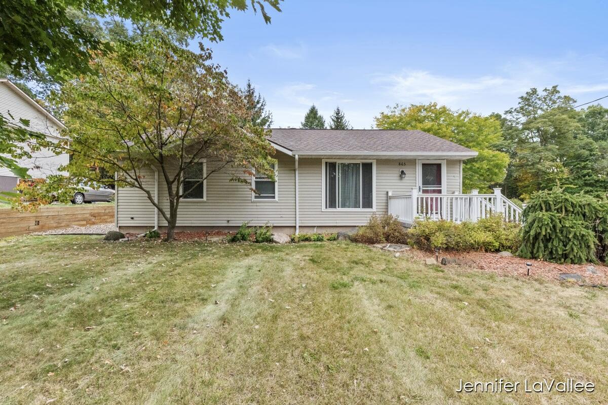 Kendalwood St, Grand Rapids, MI 49505