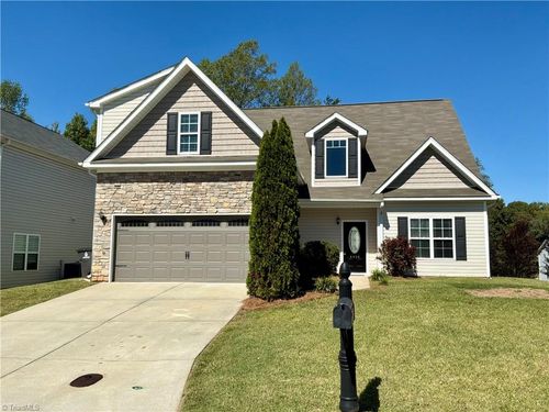 4404 Morning Ridge Ln, Winston Salem, NC, 27101-2276 | Card Image
