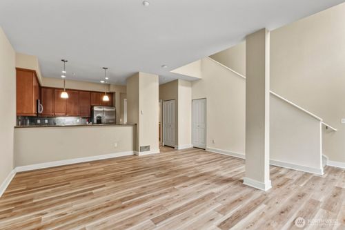 unit-115-400 Washington Ave, Bremerton, WA, 98337-1457 | Card Image