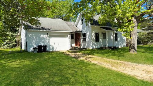 613 Waldo Street, Cadillac, MI, 49601 | Card Image
