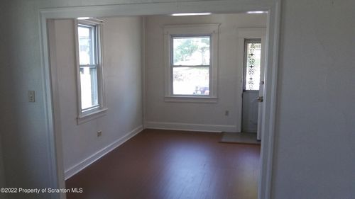 218 Chestnut St, Dunmore, PA, 18512-2310 | Card Image