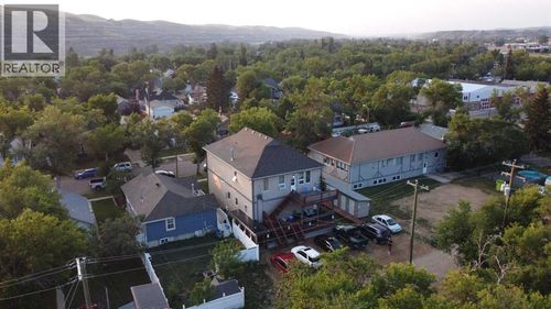 333 2 St E, Drumheller, AB, T0J0Y4 | Card Image