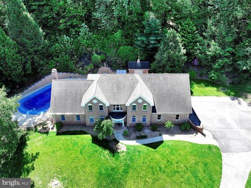 818 Green Hills Rd, BIRDSBORO, PA, 19508-8377 | Card Image