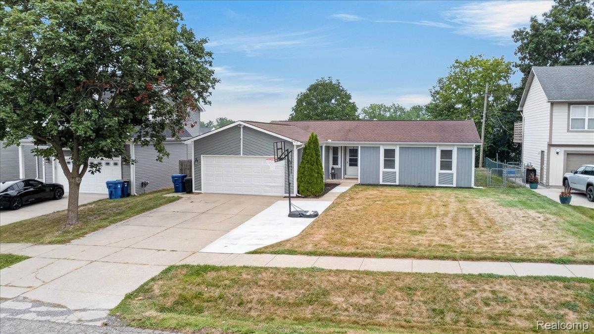 Residential in Waterford Charter Township 2
