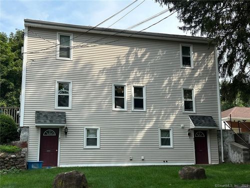 83 Academy St, Southington, CT, 06489-3205 | Card Image