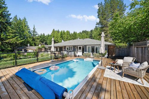 80 Glenmore Dr, West Vancouver, BC, V7S1A8 | Card Image