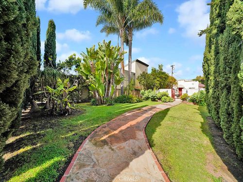 1527 Orange Ave, Costa Mesa, CA, 92627 | Card Image