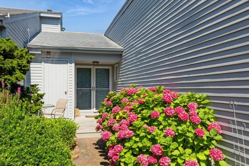 34 Harbour Dr, Blue Point, NY, 11715-1421 | Card Image