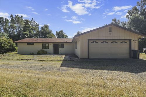 18852 Jewell Rd, Cottonwood, CA, 96022-8524 | Card Image