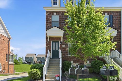 2416 N Larksong Dr, Wildwood, MO, 63040-1139 | Card Image