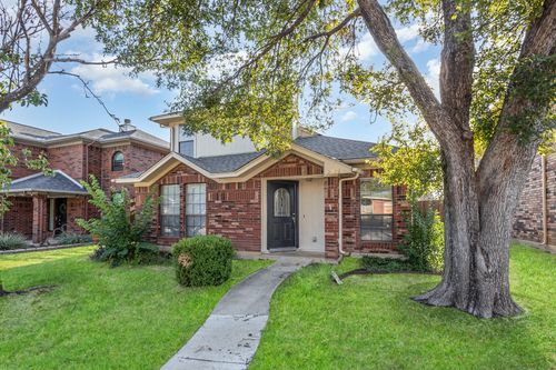 2921 Menlo Park Ln, Carrollton, TX, 75007-5073 | Card Image