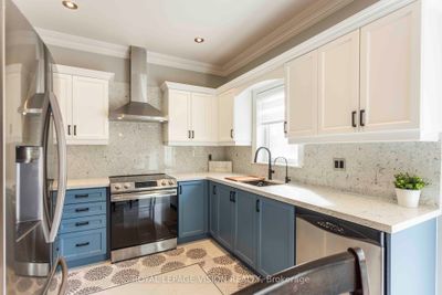 16 Homeview Rd, House other with 4 bedrooms, 4 bathrooms and 6 parking in Brampton ON | Image 3