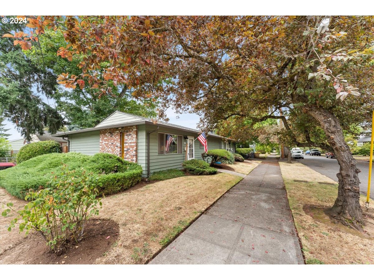 43rd Ave, Portland, OR 97206