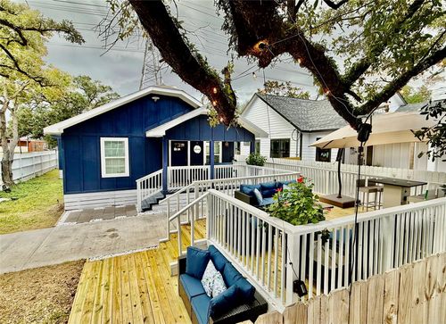 1602 Luzon St, Houston, TX, 77009-7018 | Card Image
