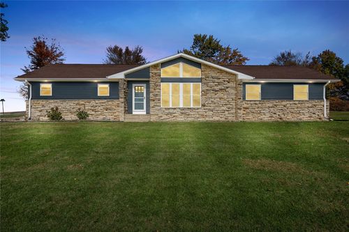 948 W 1st St, Monticello, IA, 52310-1309 | Card Image