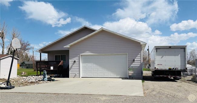 1635 Grape St, House other with 4 bedrooms, 2 bathrooms and null parking in Huntley MT | Image 27