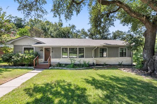 1904 Avenue P, Huntsville, TX, 77340-5028 | Card Image