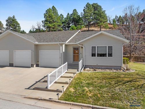 314 Cottage Hill Ln, Spearfish, SD, 57783-9574 | Card Image