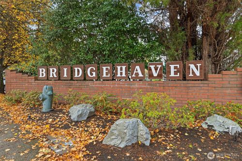 d5-13321 15th Ave Ne, Seattle, WA, 98125-4025 | Card Image