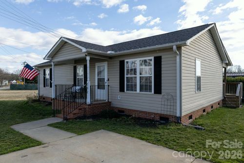 202 E Rice St, Landis, NC, 28088-1810 | Card Image