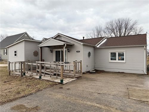 2002 King St, Tilton, IL, 61833-3161 | Card Image