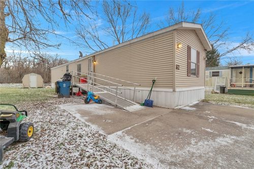 j2-6615 Cleveland Road, Ravenna, OH, 44266 | Card Image