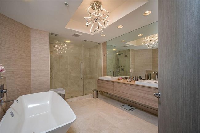 UNIT-2105 - 17111 Biscayne Blvd, Condo with 2 bedrooms, 3 bathrooms and null parking in Aventura FL | Image 31
