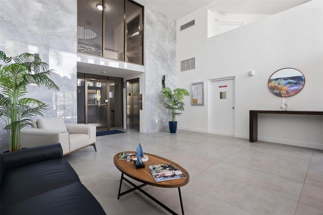 APT-108 - 4000 Ne 170 Th St, Condo with 3 bedrooms, 2 bathrooms and null parking in North Miami Beach FL | Image 36