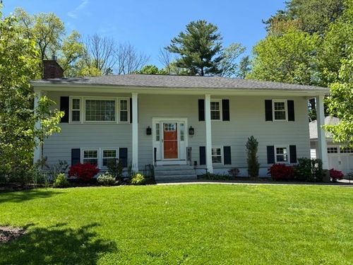 137 Naugler Ave, Marlborough, MA, 01752-1528 | Card Image