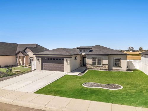 1008 23rd Ave E, Jerome, ID, 83338-4945 | Card Image