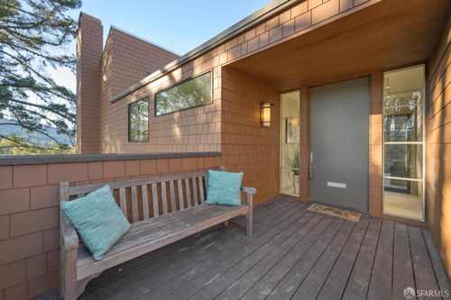 214 The Knl, Orinda, CA, 94563-2703 | Card Image