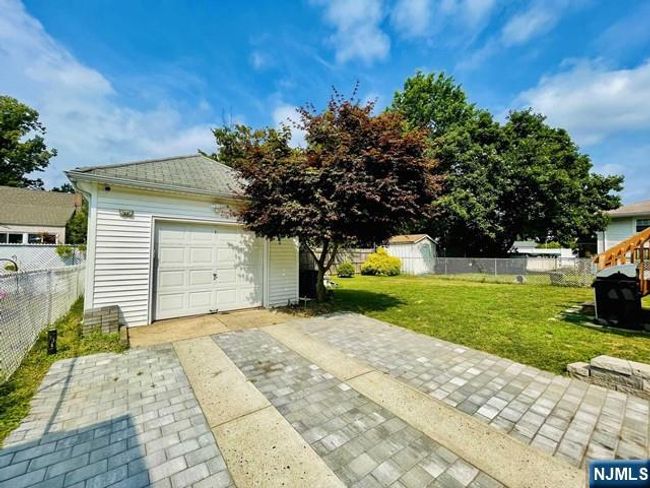 60 Bellevue Ave, House other with 3 bedrooms, 2 bathrooms and null parking in Elmwood Park NJ | Image 28