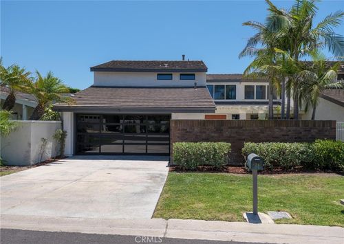 24 White Water Dr, Corona del Mar, CA, 92625-1439 | Card Image