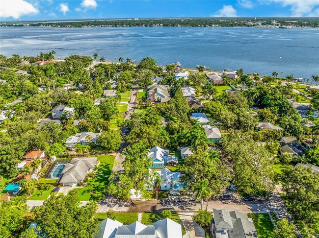 2208 3 Rd Ave W, House other with 2 bedrooms, 2 bathrooms and null parking in BRADENTON FL | Image 4