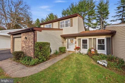 3 King Charles Ln E, NEWTOWN, PA, 18940 | Card Image