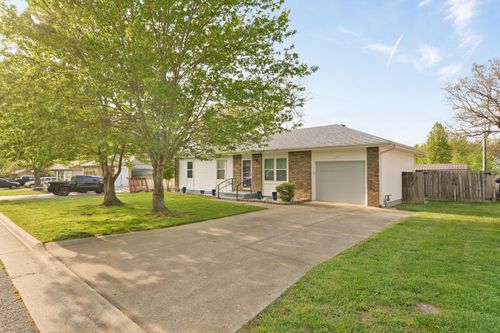 709 E Barracuda Drive, Nixa, MO, 65714 | Card Image