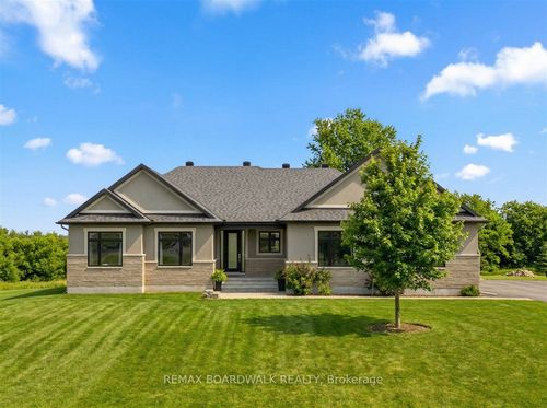 137 Coyles Dr, Ashton, ON, K0A1B0 | Card Image