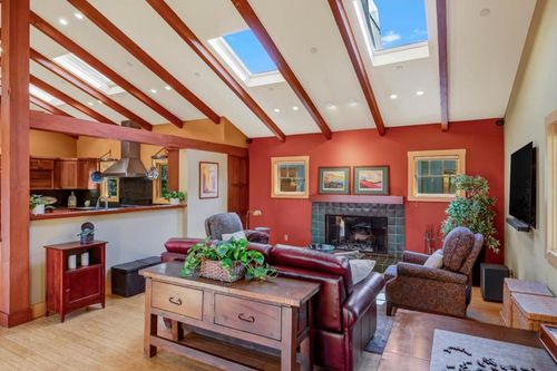 382 Spruce Ave, Pacific Grove, CA, 93950-4549 | Card Image