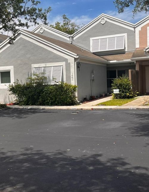 1441 Nw 122nd Ter, Pembroke Pines, FL, 33026-3871 | Card Image