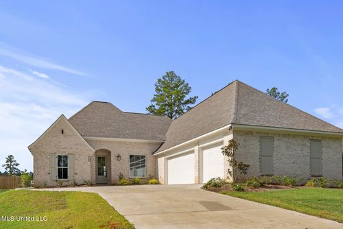 103 Charleston Ln, Madison, MS, 39110-7957 | Card Image
