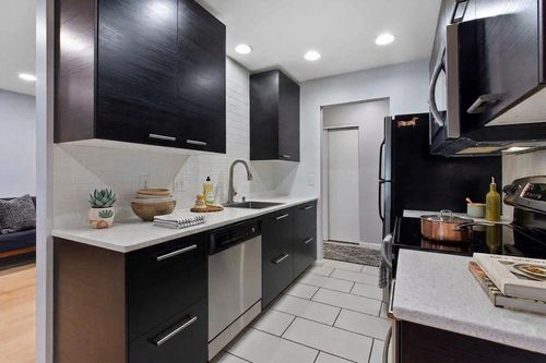 a-6317 Alderwood Bay, Woodbury, MN, 55125-1185 | Card Image