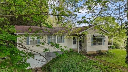 1996 Bauman Hill Rd Se, Lancaster, OH, 43130-9459 | Card Image