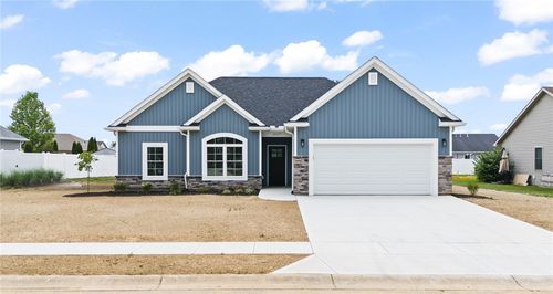 2917 Seminole Way, Piqua, OH, 45356-9695 | Card Image