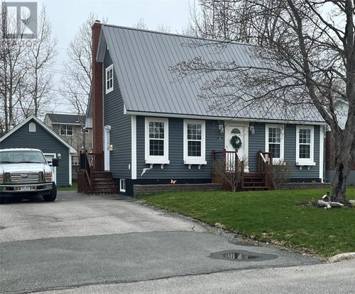 14 Hawker Cres, Gander, NL, A1V1S9 | Card Image