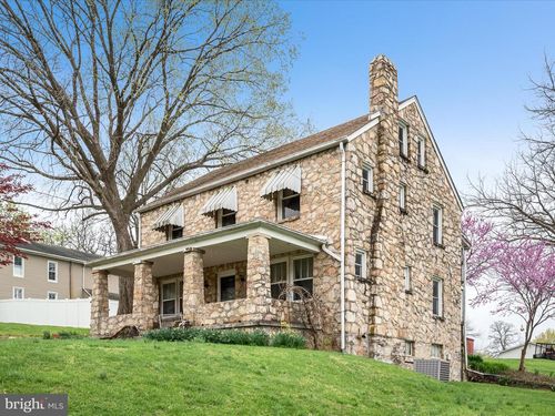 1714 N Royal Ave, FRONT ROYAL, VA, 22630-3632 | Card Image