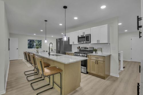 476 S State St, Westerville, OH, 43081-2922 | Card Image