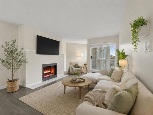 201-7431 Blundell Rd, Richmond, BC, V6Y3G8 | Card Image