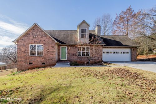 260 Oakwood Estates Dr, Lenoir City, TN, 37772-4220 | Card Image